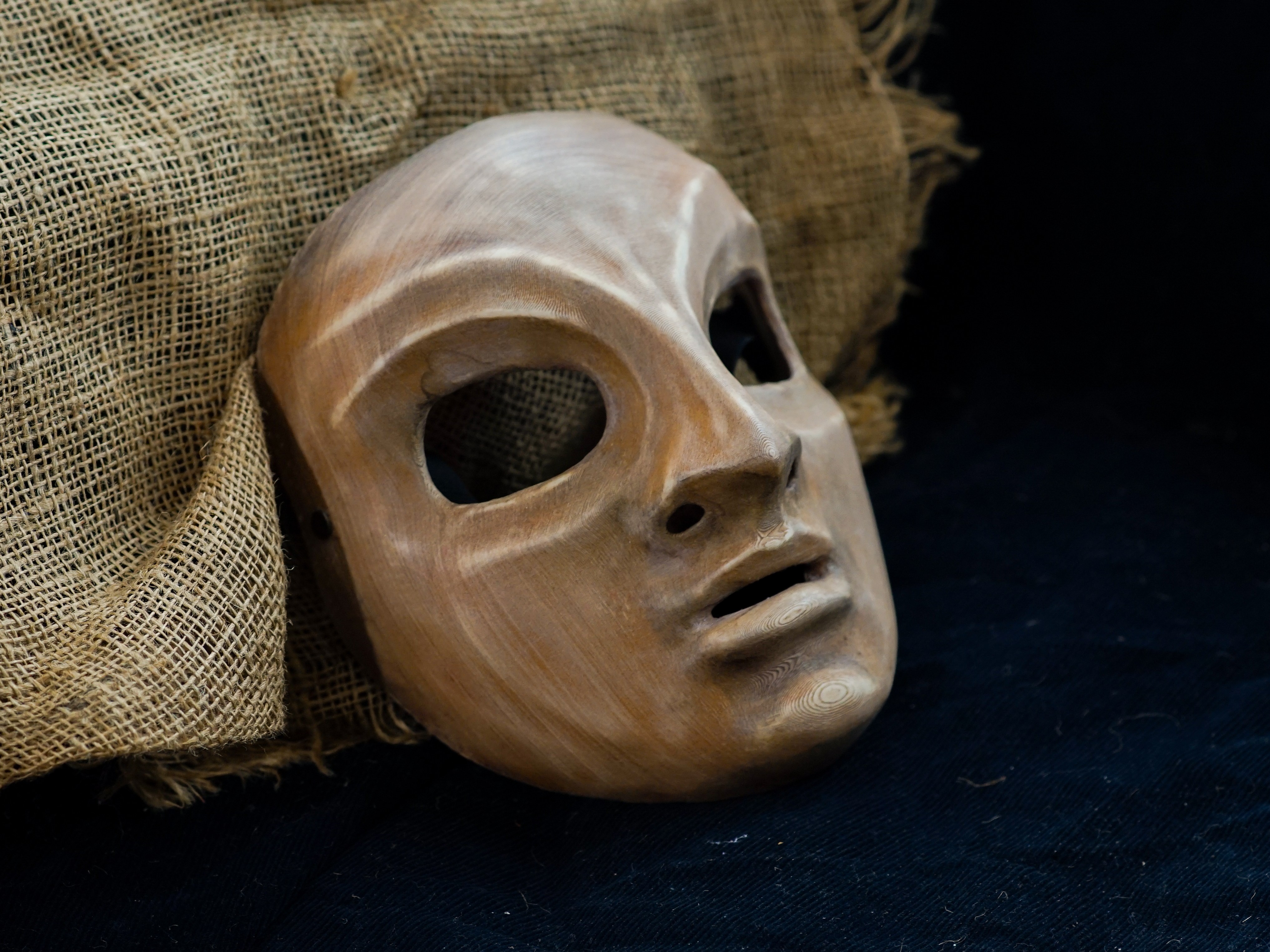 Pedagogical Masks